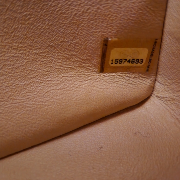 Chanel beige classic/timeless 30cm bag - Picture 12 of 13